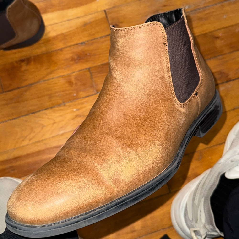 Men's Tan Chelsea Boots size 11.5